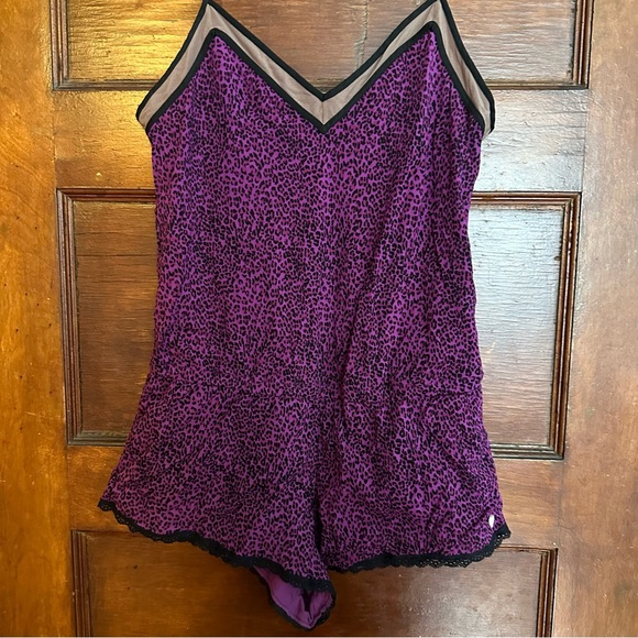 Juicy Couture Romper M - Picture 9 of 9